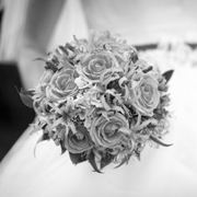 bouquet, average wedding venue cost